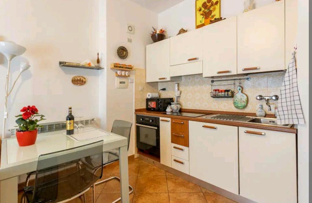 Camera Privata Nell'Appartamento In Zona Residenziale Con 2 Piscine Rapallo Exterior foto